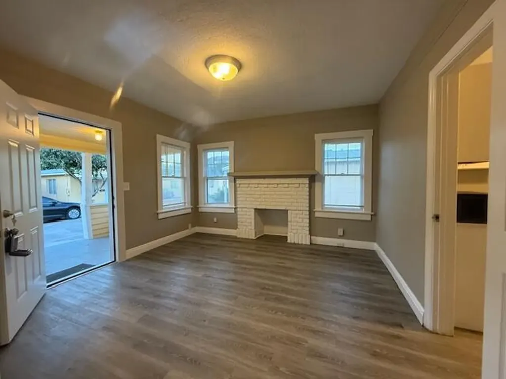 400 Metcalf Court West Palm Beach FL 33407