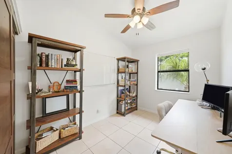 4737 NW 82nd Avenue Lauderhill FL 33351