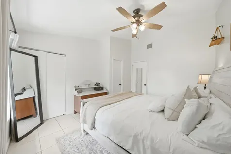 4737 NW 82nd Avenue Lauderhill FL 33351