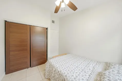 4737 NW 82nd Avenue Lauderhill FL 33351