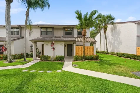 4737 NW 82nd Avenue Lauderhill FL 33351