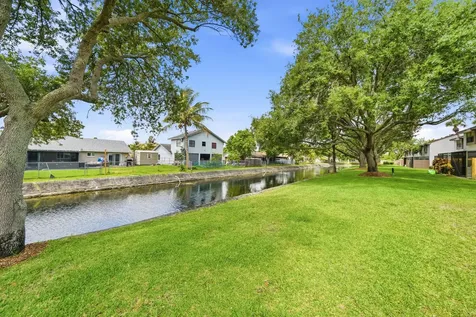 4737 NW 82nd Avenue Lauderhill FL 33351
