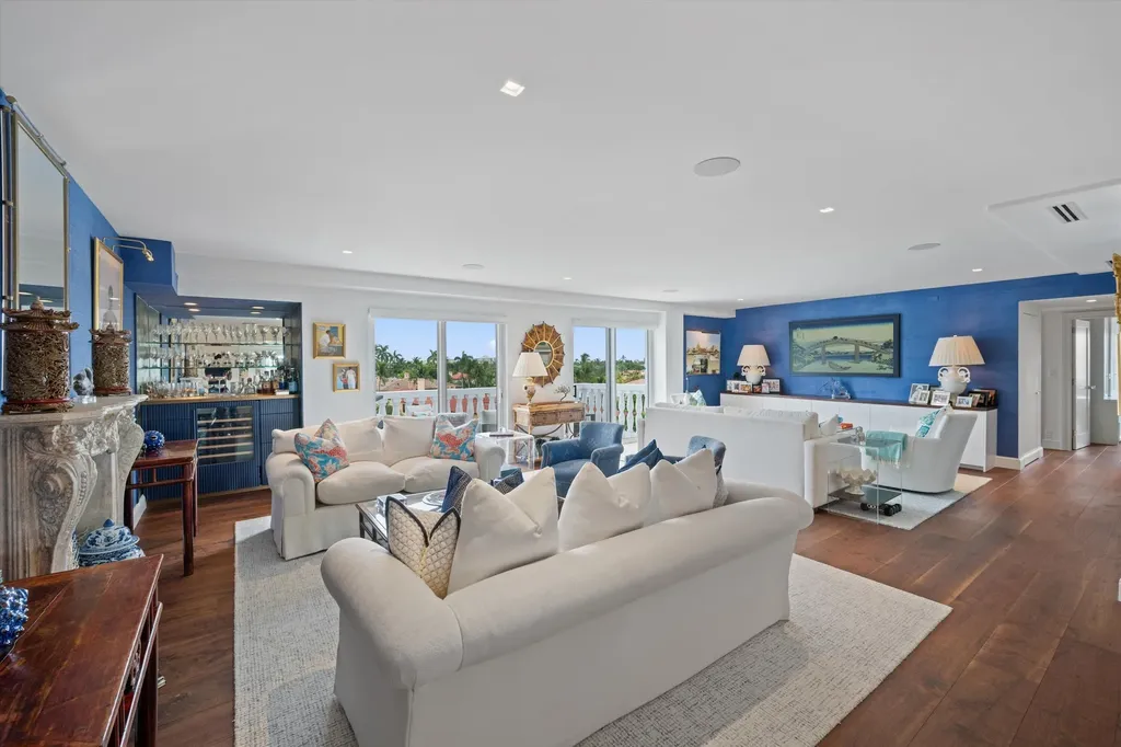 330 Cocoanut Row Palm Beach FL 33480