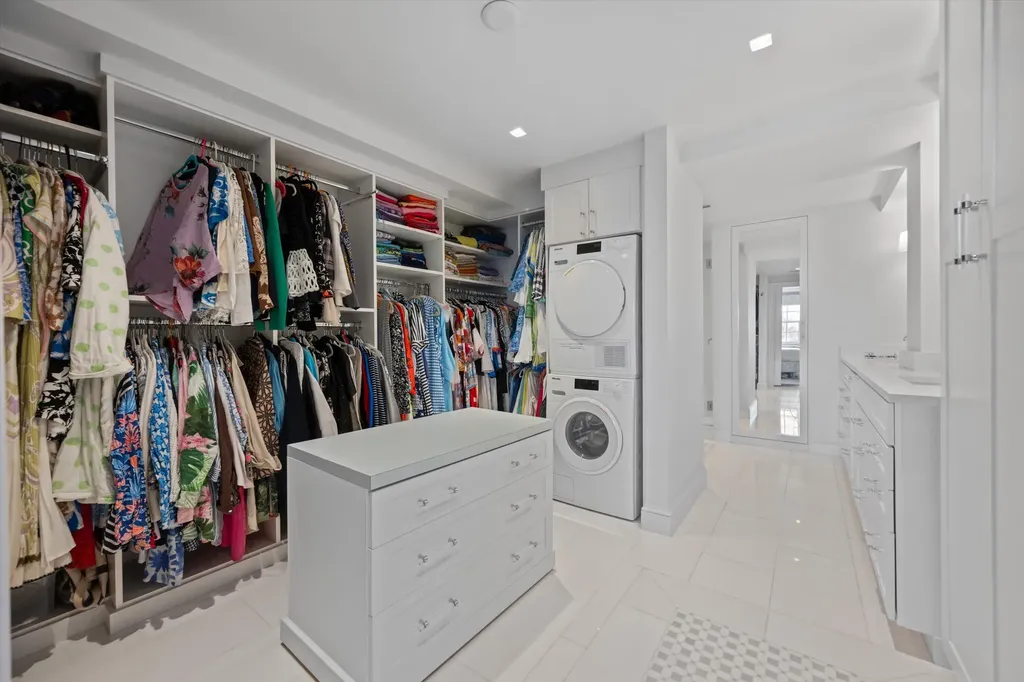 330 Cocoanut Row Palm Beach FL 33480