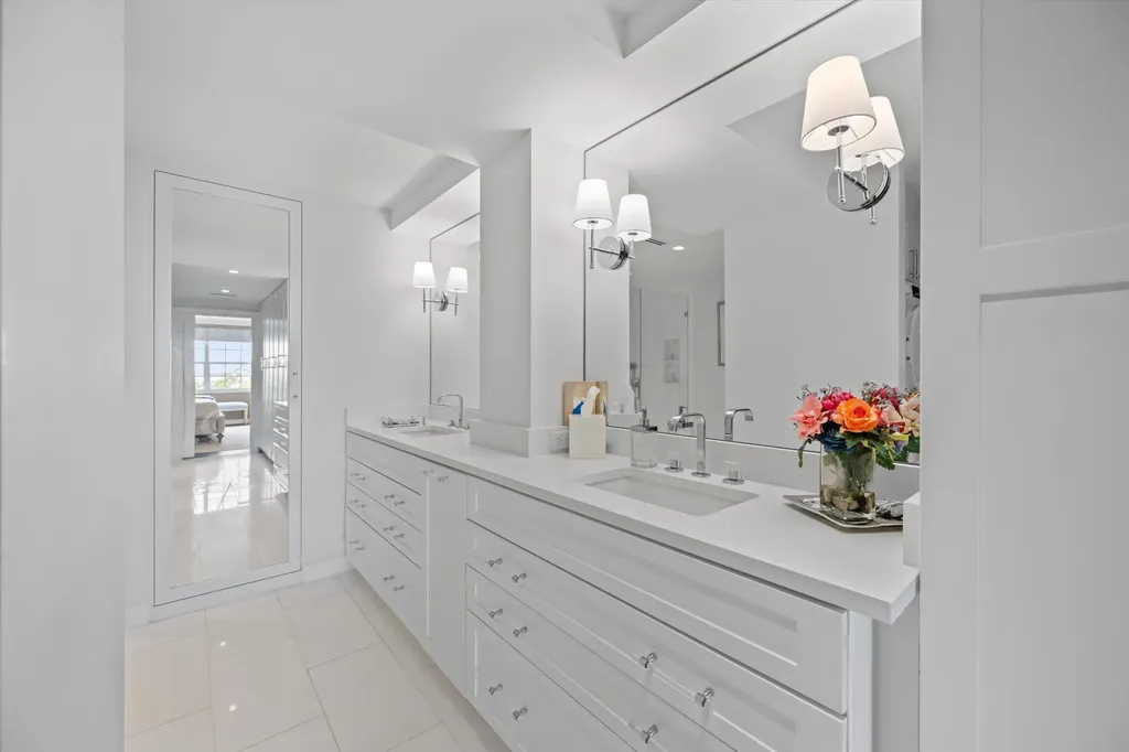 330 Cocoanut Row Palm Beach FL 33480