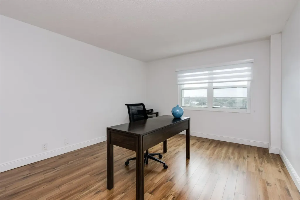 2500 NE 48th Lane Fort Lauderdale FL 33308