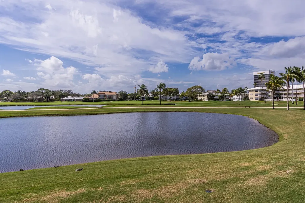 2500 NE 48th Lane Fort Lauderdale FL 33308