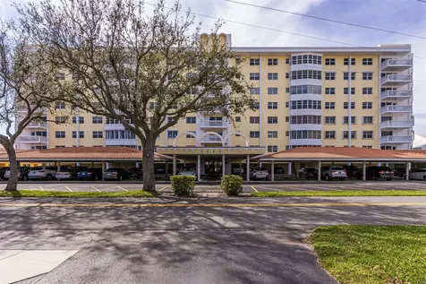 2500 NE 48th Lane Fort Lauderdale FL 33308