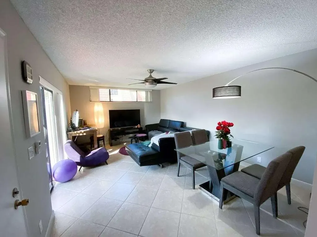 8361 Trent Court Boca Raton FL 33433