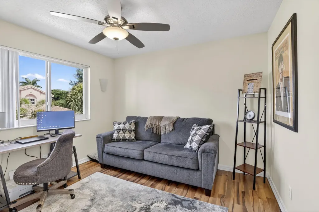 1306 SE 5th Court Dania Beach FL 33004