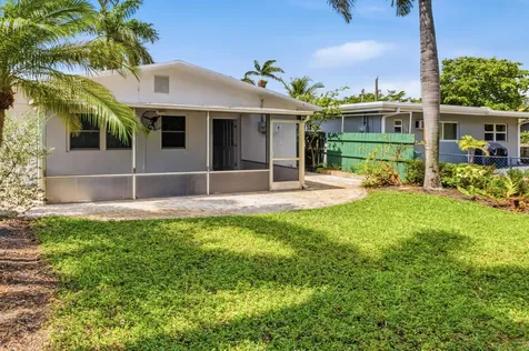 735 NE 34th Court Oakland Park FL 33334