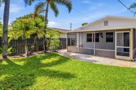 735 NE 34th Court Oakland Park FL 33334