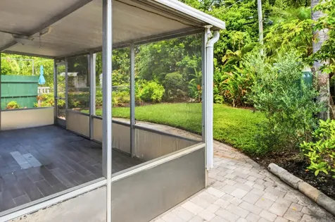 735 NE 34th Court Oakland Park FL 33334