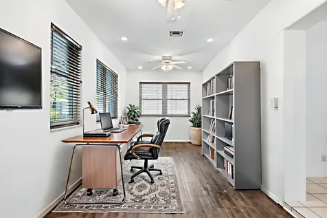 735 NE 34th Court Oakland Park FL 33334