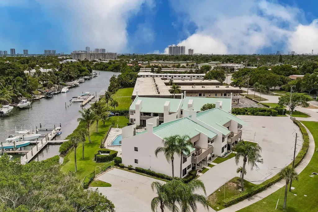 412 Southwind Drive North Palm Beach FL 33408