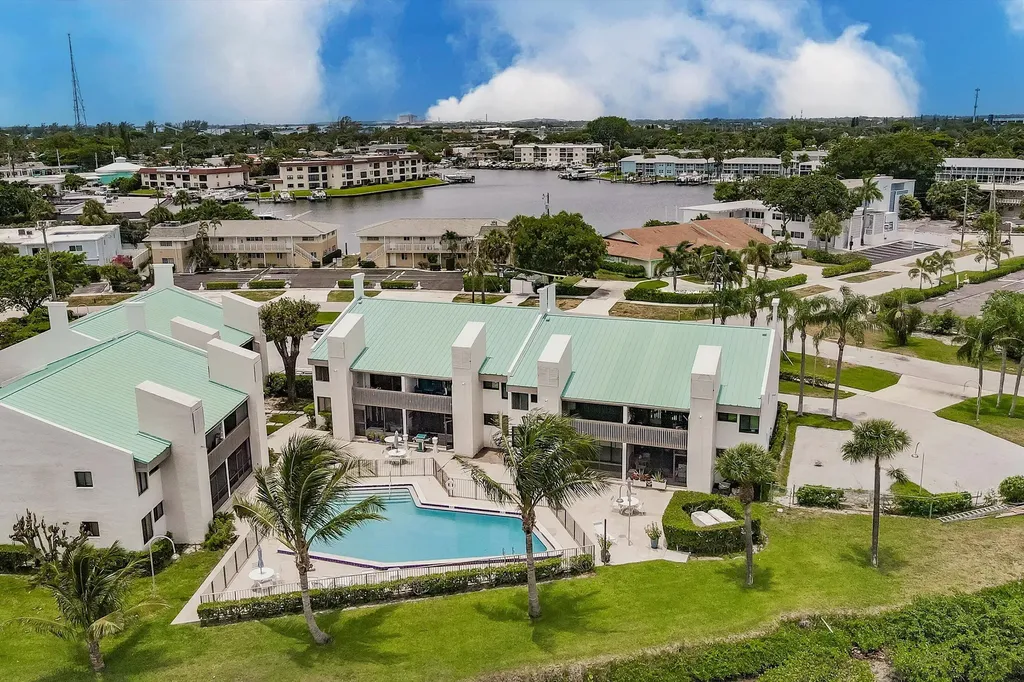 412 Southwind Drive North Palm Beach FL 33408