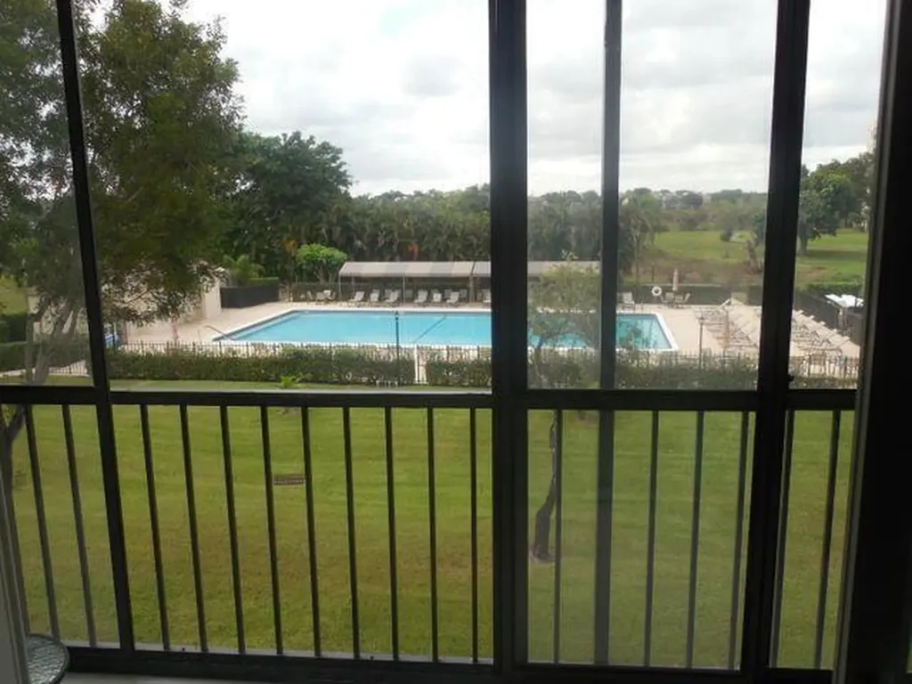 7286 Huntington Lane Delray Beach FL 33446