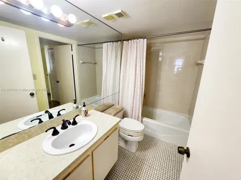 1470 NE 123rd Street North Miami FL 33161