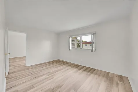 23 Abbey Lane Delray Beach FL 33446