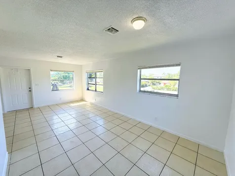 432 NW 42nd Street Oakland Park FL 33309
