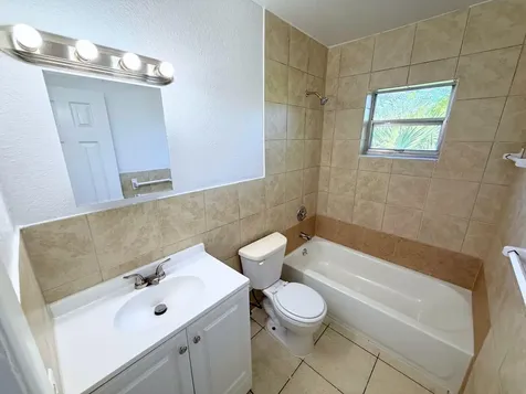 432 NW 42nd Street Oakland Park FL 33309