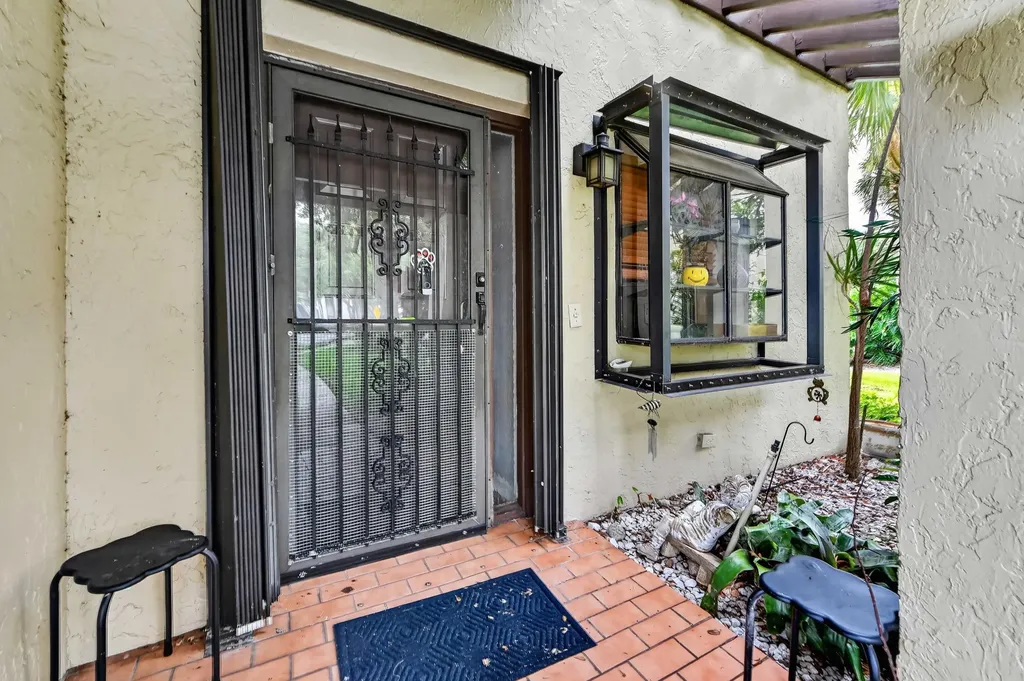 4587 Carambola Circle S Coconut Creek FL 33066