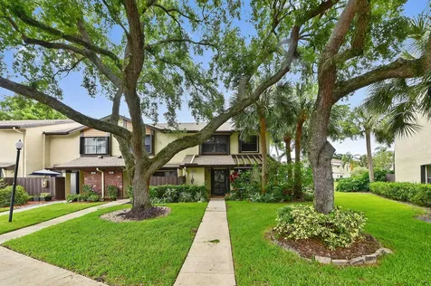 4587 Carambola Circle S Coconut Creek FL 33066