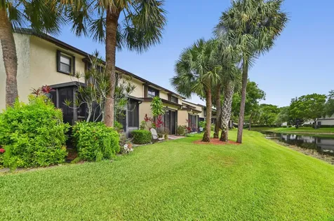 4587 Carambola Circle S Coconut Creek FL 33066