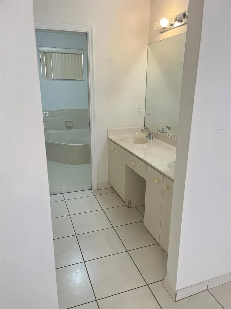 13412 NW 5th Place Plantation FL 33325
