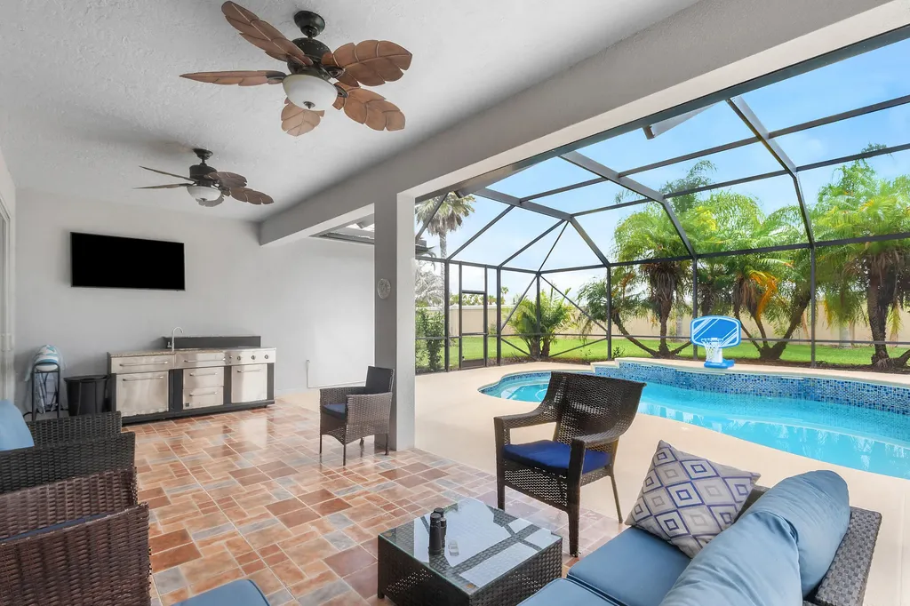 9617 SW Gum Tree Court Port St Lucie FL 34987