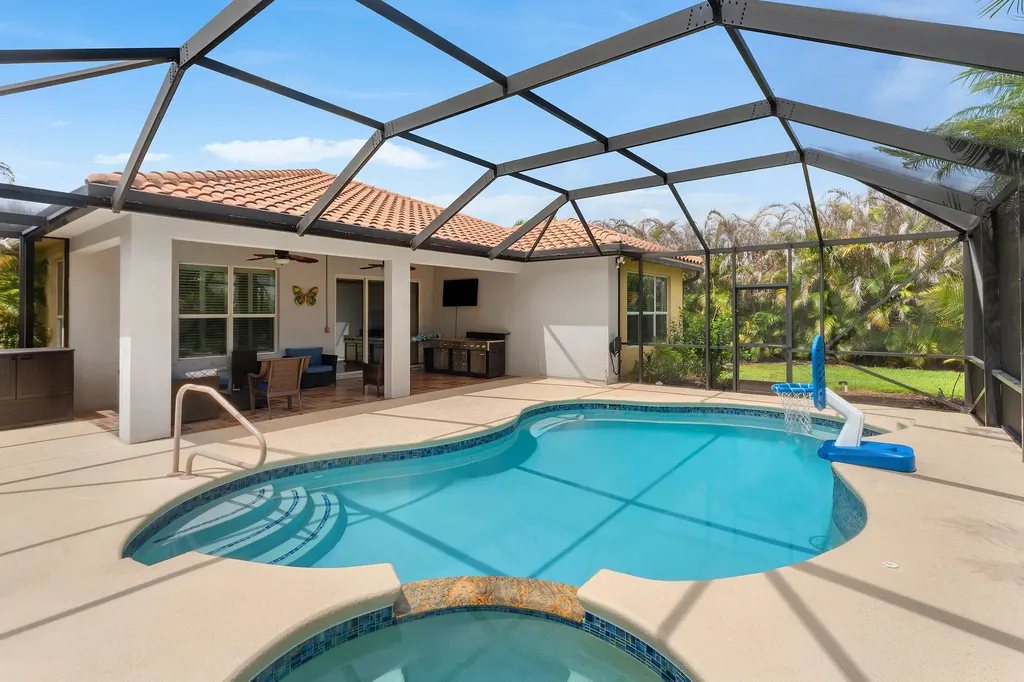 9617 SW Gum Tree Court Port St Lucie FL 34987