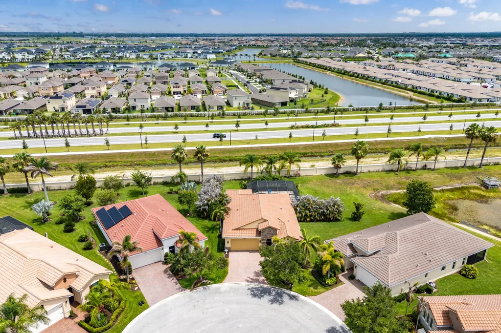 9617 SW Gum Tree Court Port St Lucie FL 34987