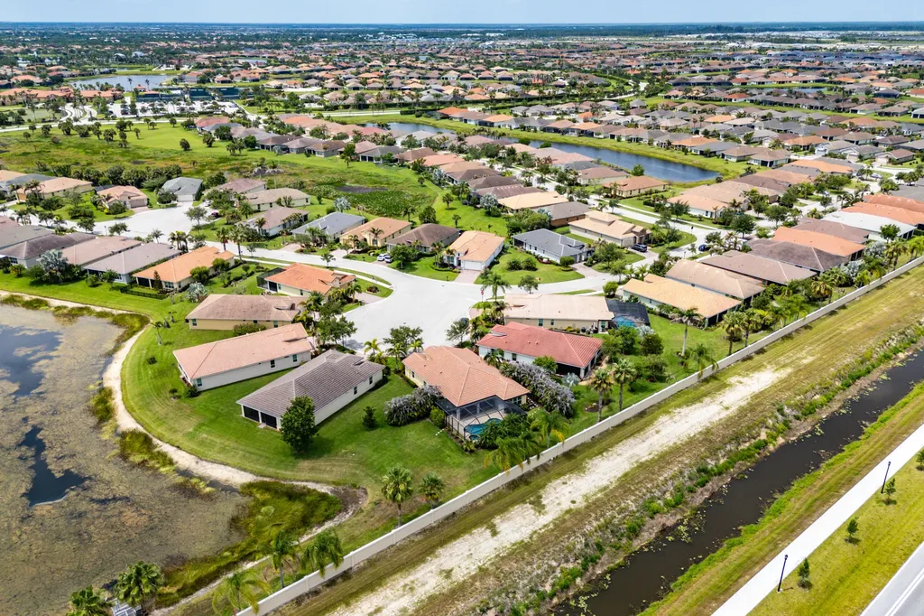 9617 SW Gum Tree Court Port St Lucie FL 34987