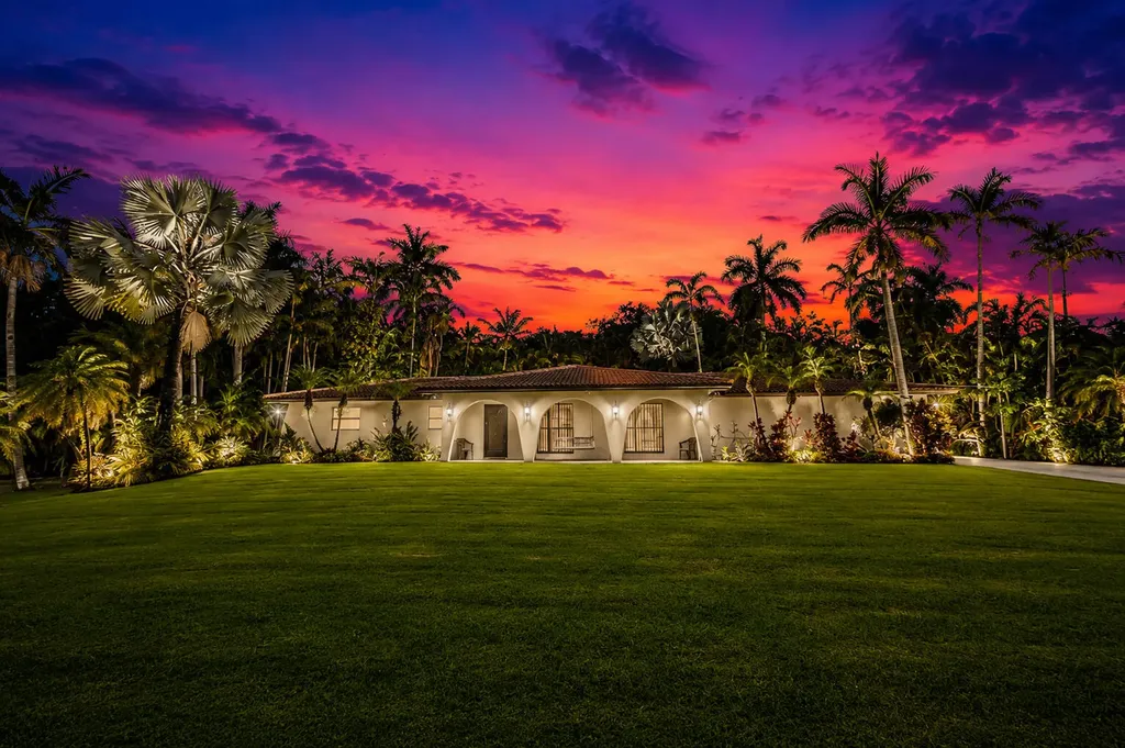 4201 SW 102nd Avenue Davie FL 33328