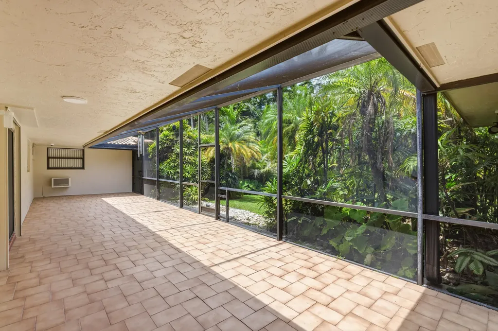 4201 SW 102nd Avenue Davie FL 33328