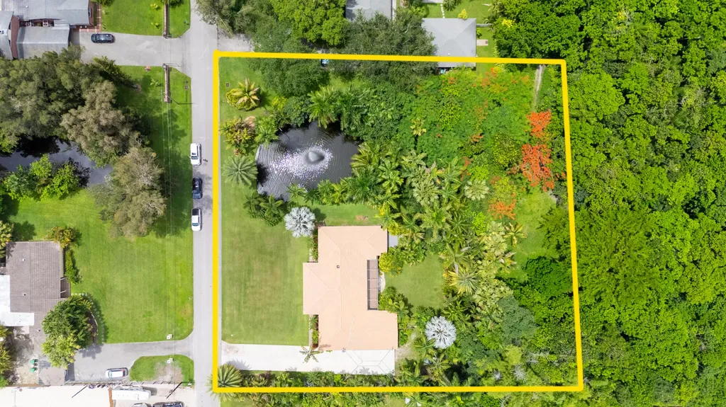 4201 SW 102nd Avenue Davie FL 33328