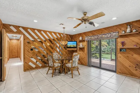 4201 SW 102nd Avenue Davie FL 33328