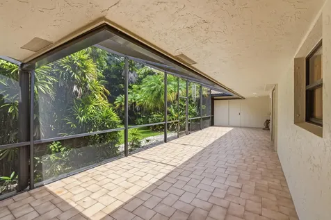 4201 SW 102nd Avenue Davie FL 33328