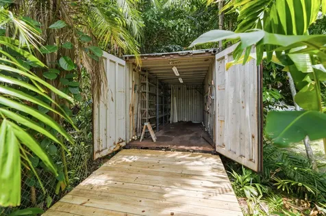 4201 SW 102nd Avenue Davie FL 33328