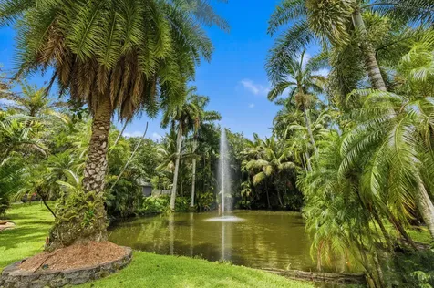 4201 SW 102nd Avenue Davie FL 33328