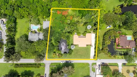 4201 SW 102nd Avenue Davie FL 33328