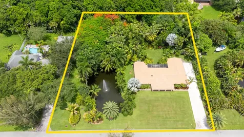 4201 SW 102nd Avenue Davie FL 33328