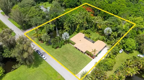 4201 SW 102nd Avenue Davie FL 33328