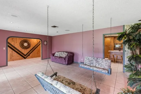 4201 SW 102nd Avenue Davie FL 33328