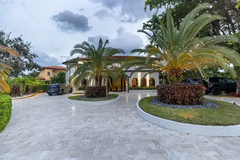 290 NW 6th Street Boca Raton FL 33432