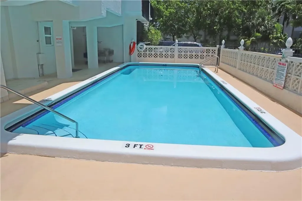 3000 Riomar Street Fort Lauderdale FL 33304