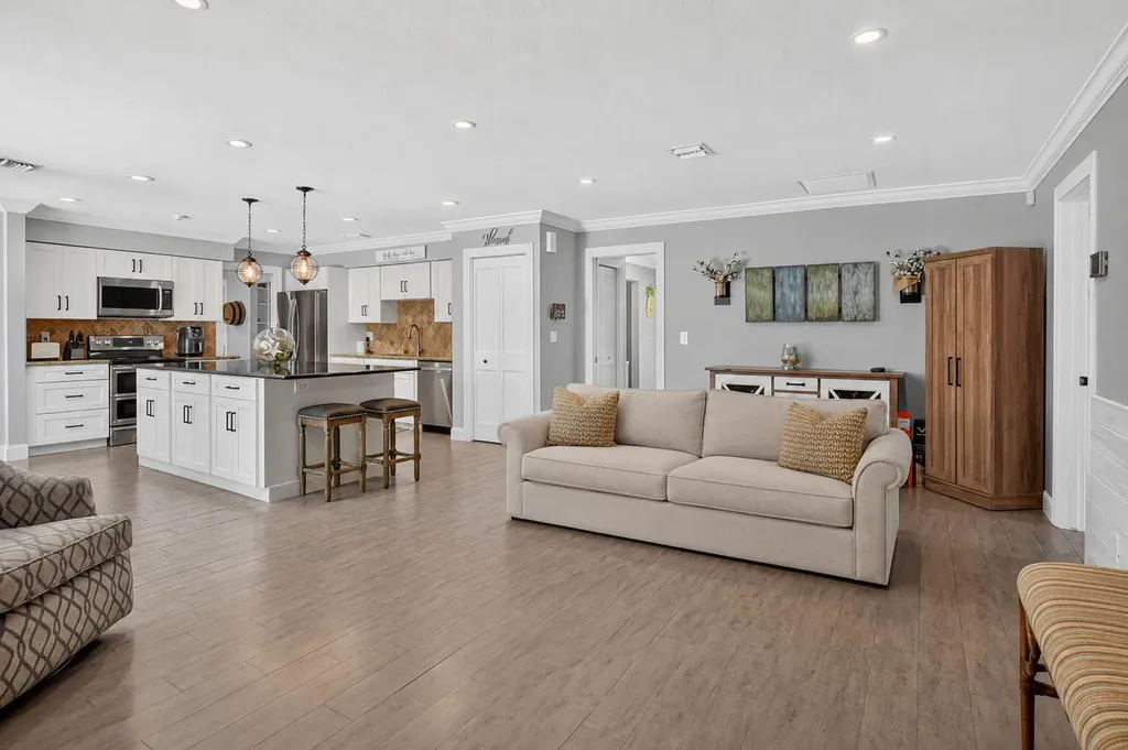 631 SW 17th Street Boca Raton FL 33486