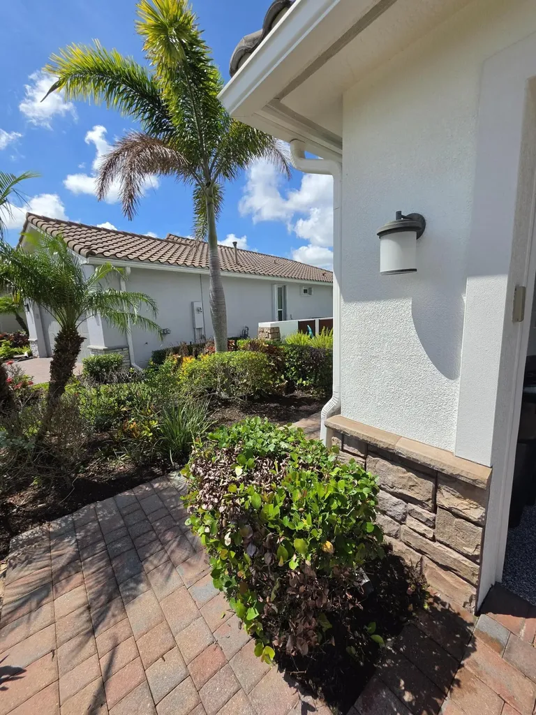 10239 SW Indian Lilac Trail Port St Lucie FL 34987