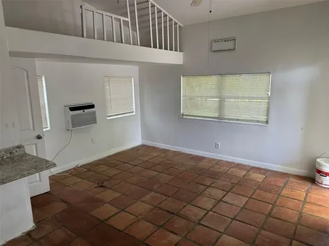8261 NW 1st Place Miami FL 33150