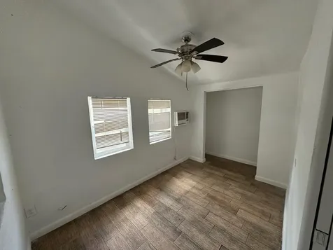 8261 NW 1st Place Miami FL 33150